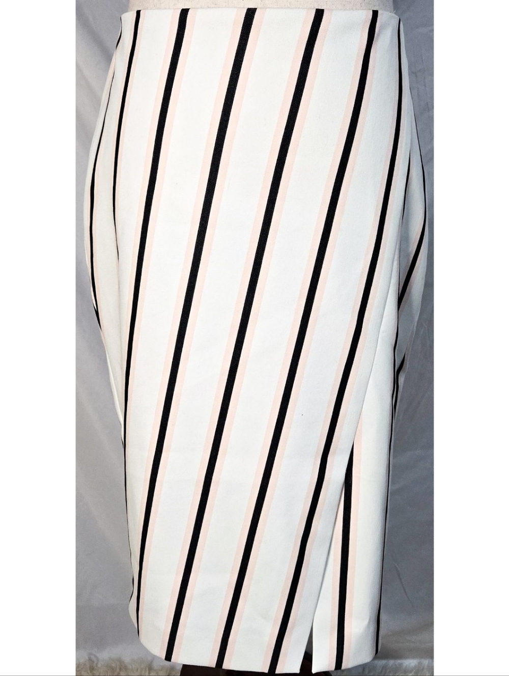 White House Black Market Pencil Skirt Ivory Pink Stripe Slit Office Classic Suit